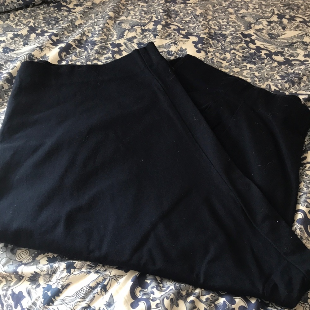 Navy blue capris